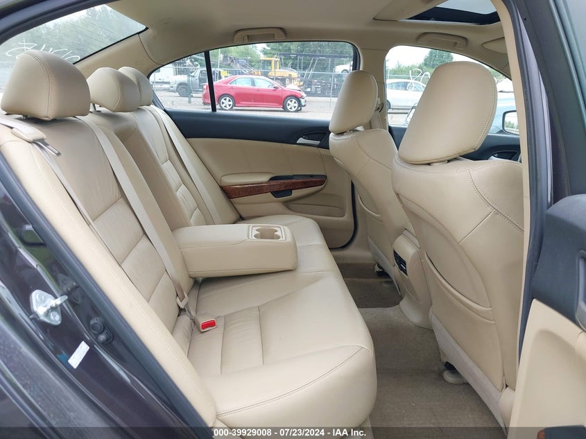 2011 Honda Accord 3.5 Ex-L VIN: 1HGCP3F88BA013665 Lot: 39929008