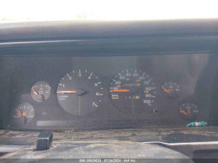 1995 Jeep Grand Cherokee Laredo VIN: 1J4FX58S5SC768822 Lot: 39929035