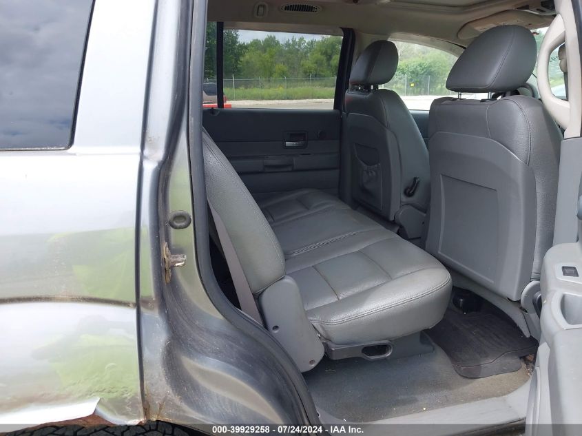 2005 Dodge Durango Slt VIN: 1D4HB48D95F558996 Lot: 39929258