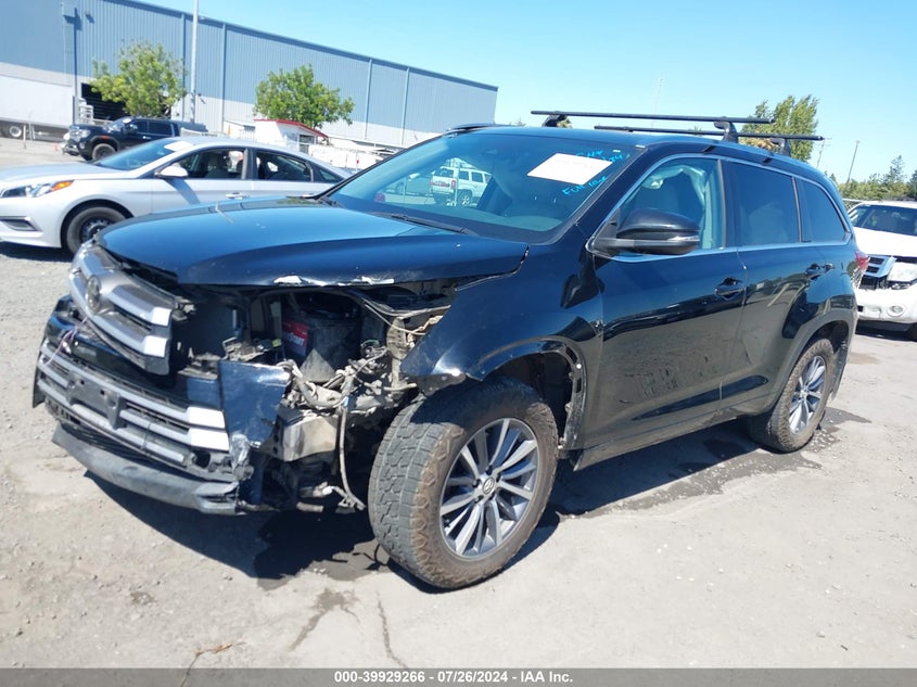 2018 TOYOTA HIGHLANDER XLE - 5TDJZRFH5JS856890