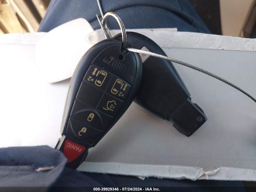 2011 Dodge Grand Caravan Crew VIN: 2D4RN5DGXBR755231 Lot: 39929346