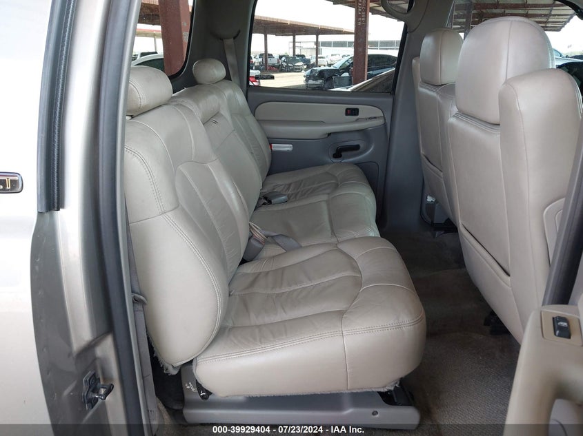 2002 Chevrolet Suburban 1500 Lt VIN: 1GNEC16T52J203457 Lot: 39929404