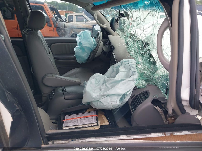 2004 Toyota Sequoia Limited VIN: 5TDZT38A14S234437 Lot: 39929484