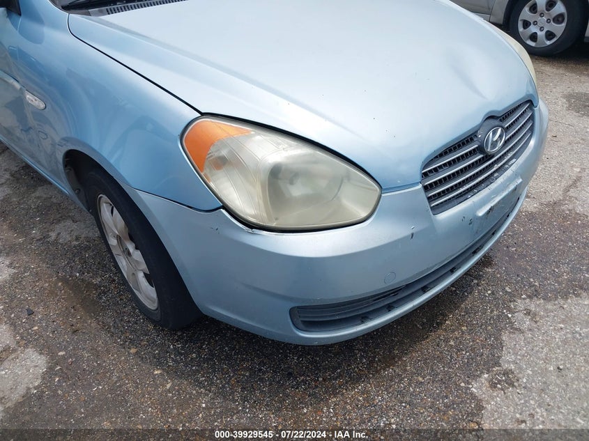 2007 Hyundai Accent Gls VIN: KMHCN46C37U142073 Lot: 39929545