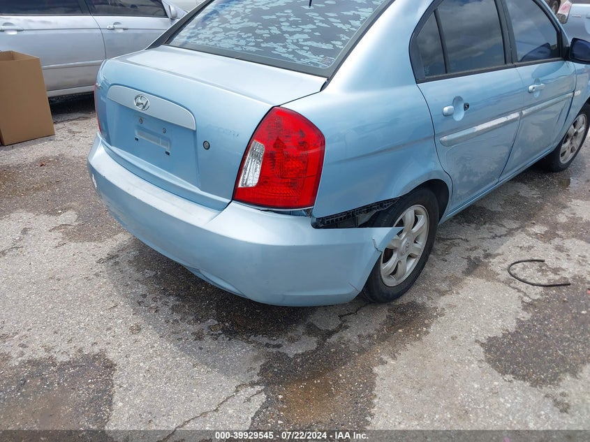 2007 Hyundai Accent Gls VIN: KMHCN46C37U142073 Lot: 39929545