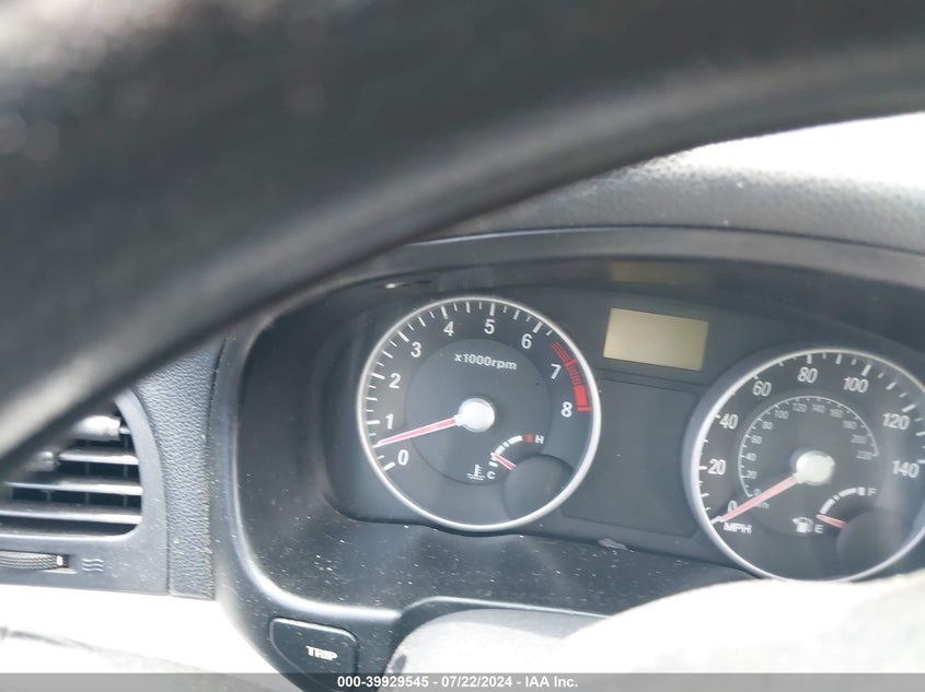 2007 Hyundai Accent Gls VIN: KMHCN46C37U142073 Lot: 39929545