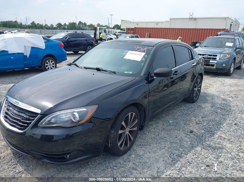 2013 Chrysler 200 Limited VIN: 1C3CCBCG8DN738828 Lot: 39929552