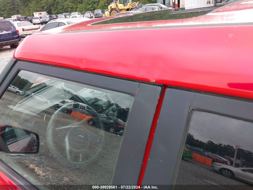 2011 Kia Soul + VIN: KNDJT2A28B7240172 Lot: 39929561