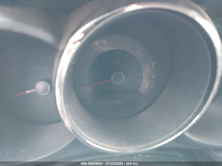 2011 Kia Soul + VIN: KNDJT2A28B7240172 Lot: 39929561