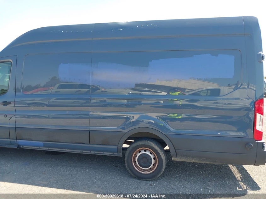 2020 Ford Transit-250 Cargo Van VIN: 1FTBR3X82LKA27995 Lot: 39929618