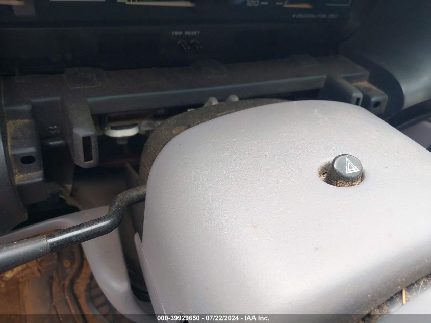 1999 Dodge Caravan VIN: 2B4FP2538XR152125 Lot: 39929650