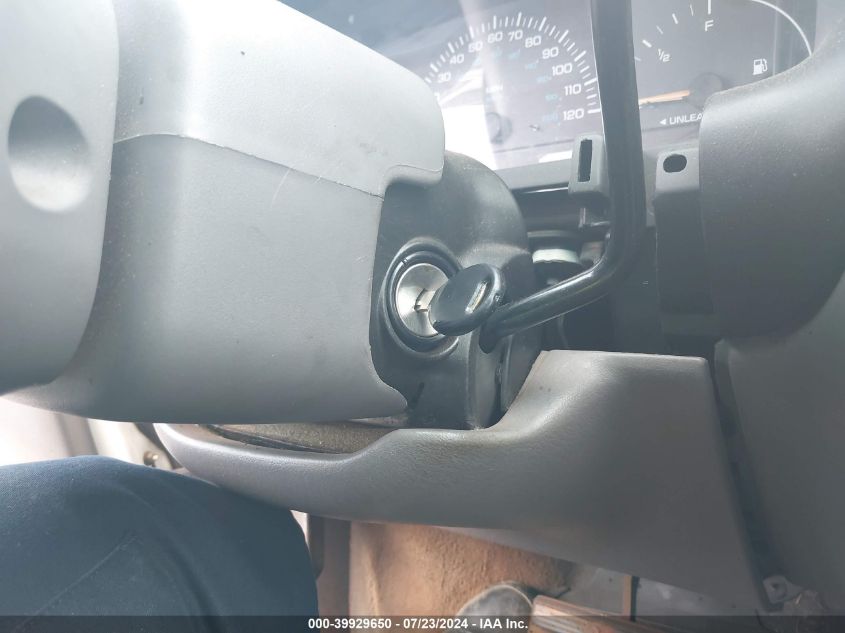 1999 Dodge Caravan VIN: 2B4FP2538XR152125 Lot: 39929650