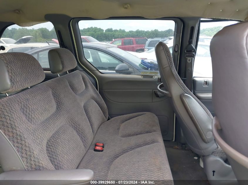 1999 Dodge Caravan VIN: 2B4FP2538XR152125 Lot: 39929650