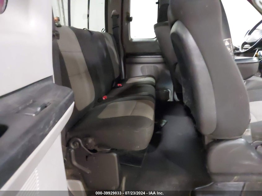 2003 Ford F-250 Lariat/Xl/Xlt VIN: 1FTNX21P83ED31151 Lot: 39929833