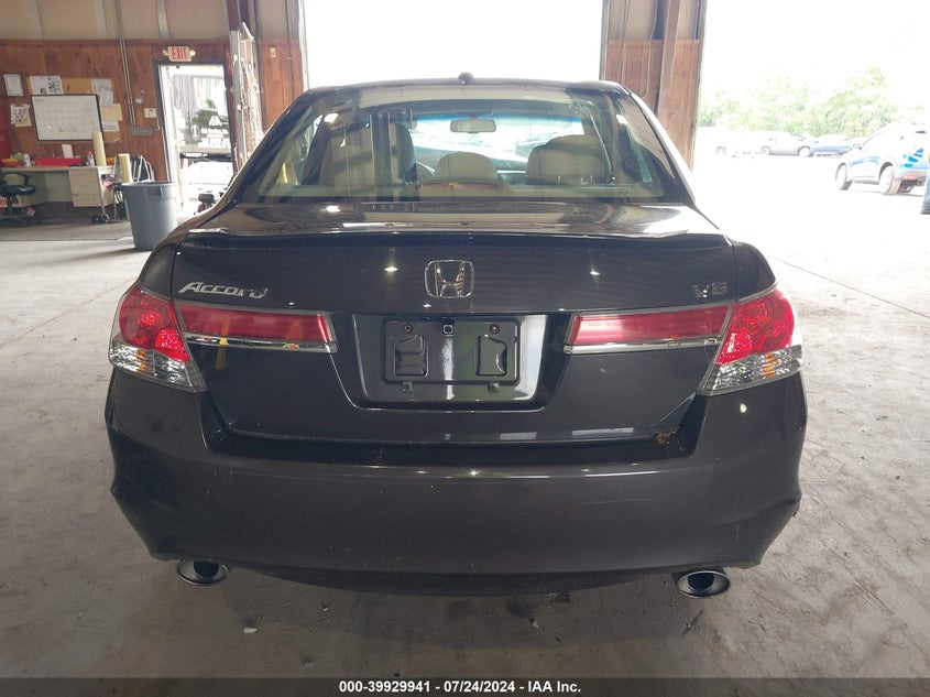 2011 Honda Accord 3.5 Ex-L VIN: 1HGCP3F8XBA005180 Lot: 39929941