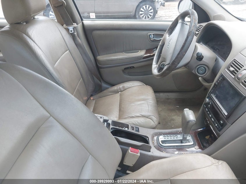 2001 Infiniti I30 Touring VIN: JNKCA31A21T009557 Lot: 39929993