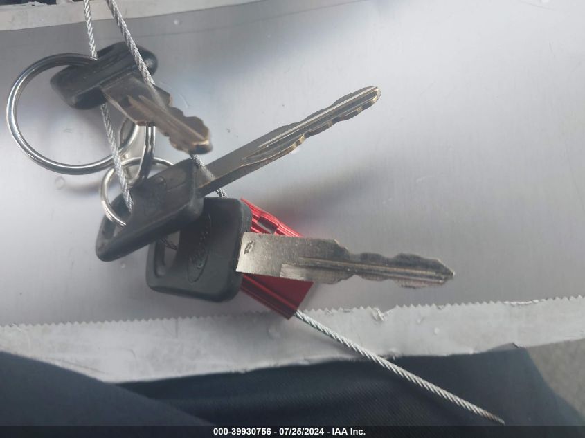 1996 Ford Crown Victoria Lx VIN: 2FALP74W1TX191374 Lot: 39930756