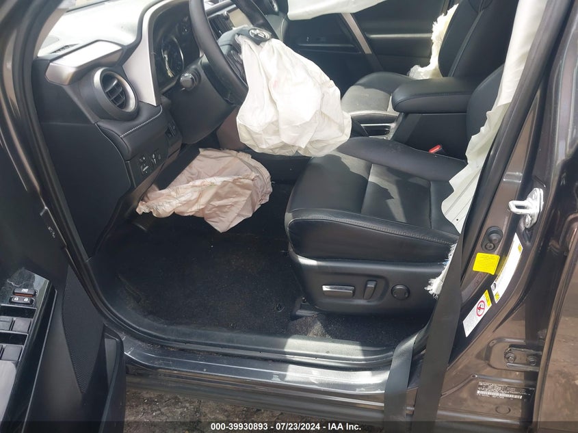 2018 TOYOTA RAV4 LIMITED - JTMYFREV1JJ204036