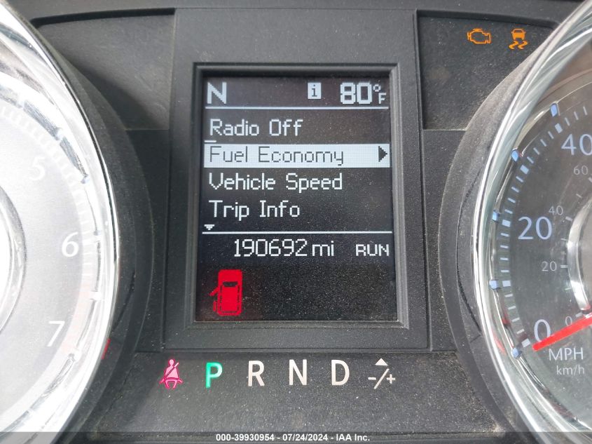 2011 Chrysler Town & Country Touring-L VIN: 2A4RR8DG1BR739819 Lot: 39930954