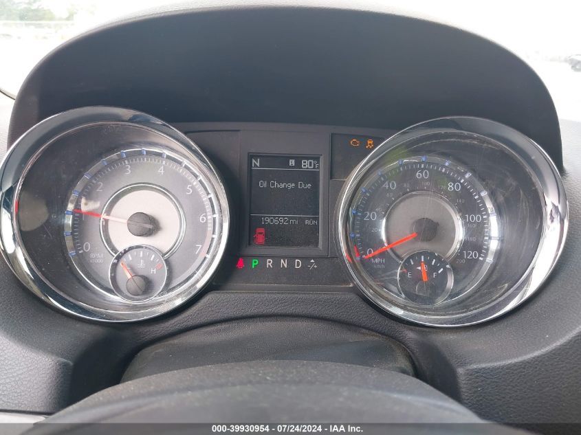 2011 Chrysler Town & Country Touring-L VIN: 2A4RR8DG1BR739819 Lot: 39930954