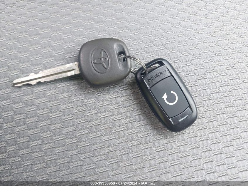 2007 Toyota Rav4 Limited V6 VIN: JTMBK31V075028800 Lot: 39930959