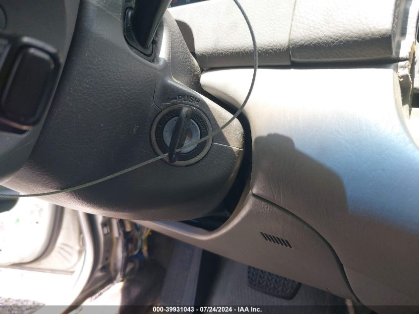 2003 Toyota Camry Le/Xle/Se VIN: 4T1BE32K83U130823 Lot: 39931043