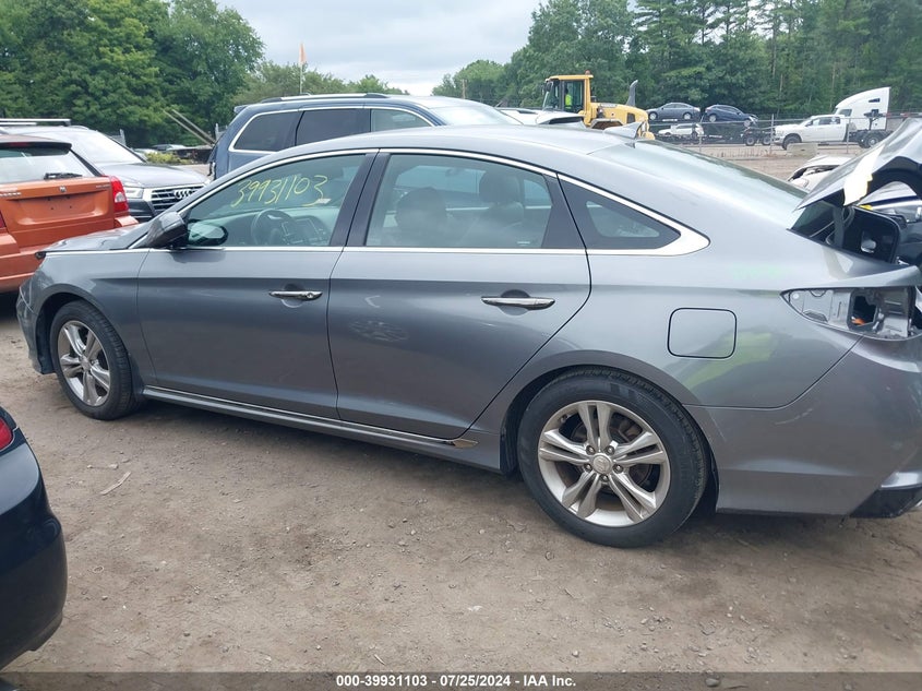 2019 Hyundai Sonata Sport VIN: 5NPE34AF4KH781120 Lot: 39931103