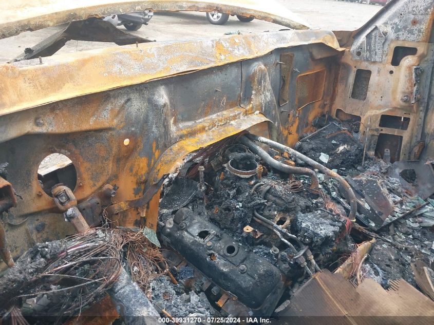 2004 Chevrolet Express G1500 VIN: 1GCFG15X541173823 Lot: 39931270