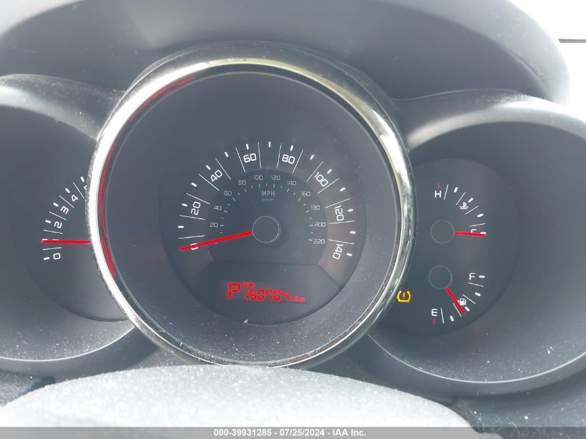 2011 Kia Soul + VIN: KNDJT2A25B7707726 Lot: 39931285