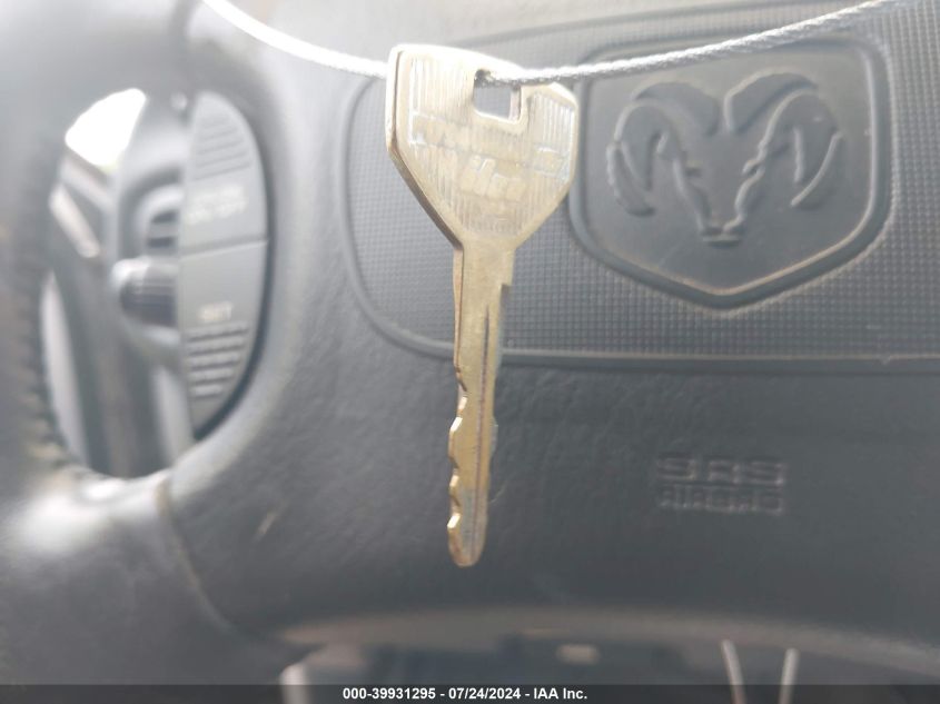 1998 Dodge Ram 1500 VIN: 1B7HF13Z0WJ123527 Lot: 39931295