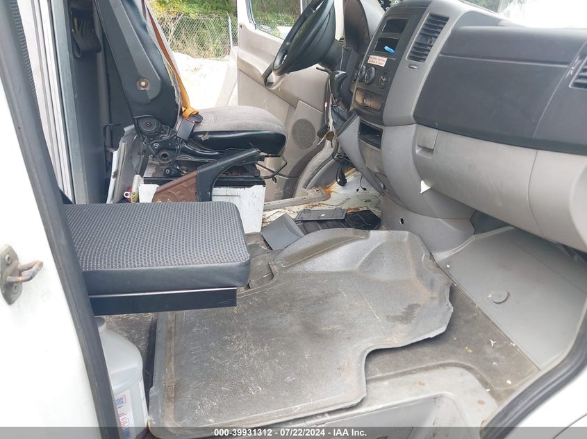 2012 Mercedes-Benz Sprinter 2500 High Roof VIN: WD3PE8CB2C5681422 Lot: 39931312