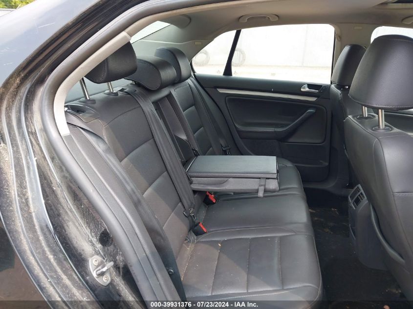 2008 Volkswagen Jetta Se/Sel VIN: 3VWRZ71K48M180756 Lot: 39931376