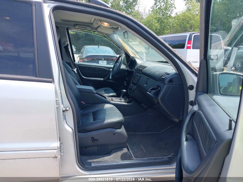 2004 Mercedes-Benz Ml 350 4Matic VIN: 4JGAB57E04A496488 Lot: 39931510