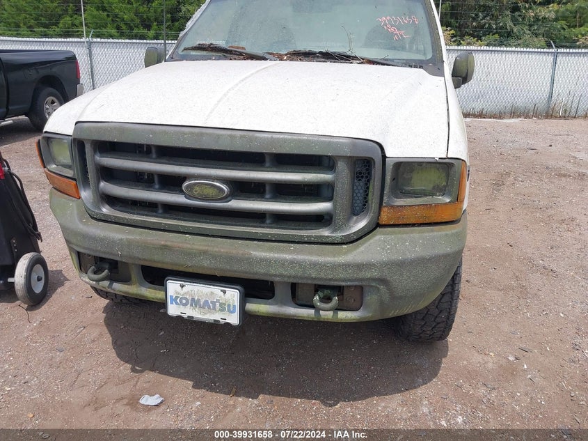 2000 Ford F-250 Lariat/Xl/Xlt VIN: 1FTNX21L4YEB76571 Lot: 39931658