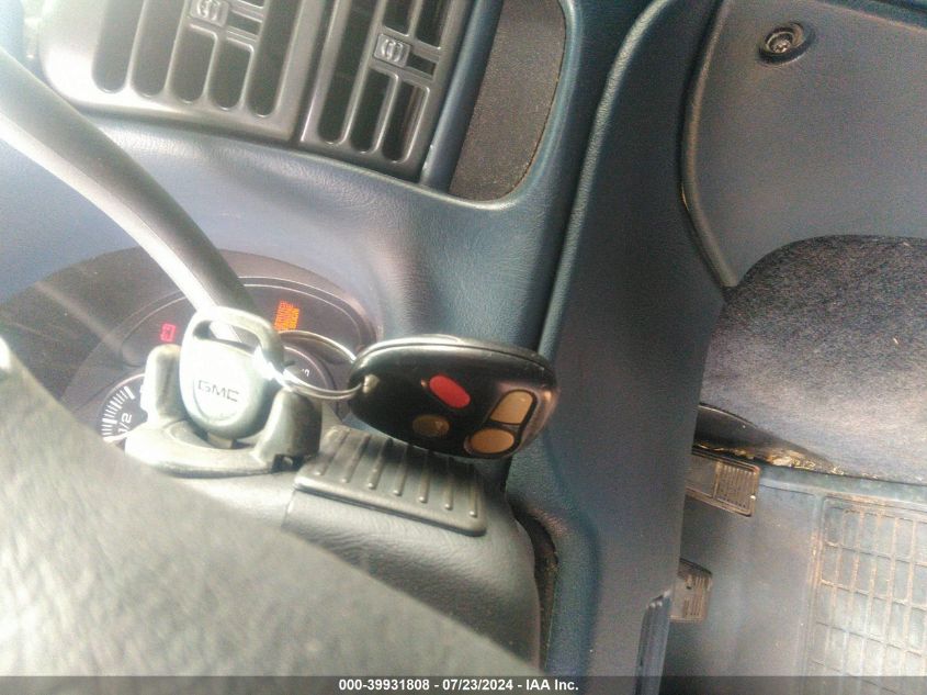 2000 GMC Safari Sl VIN: 1GKDM19W6YB541335 Lot: 39931808