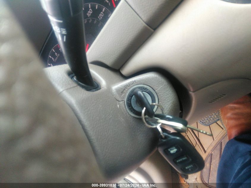 2005 Toyota Camry Le VIN: 4T1BE32K25U570670 Lot: 39931838