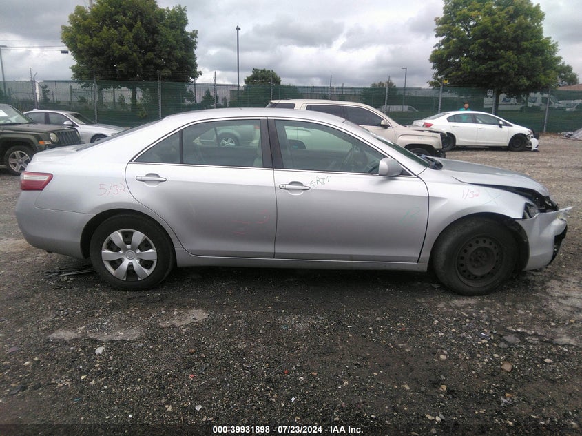 2008 Toyota Camry VIN: 4T1BE46KX8U737099 Lot: 39931898