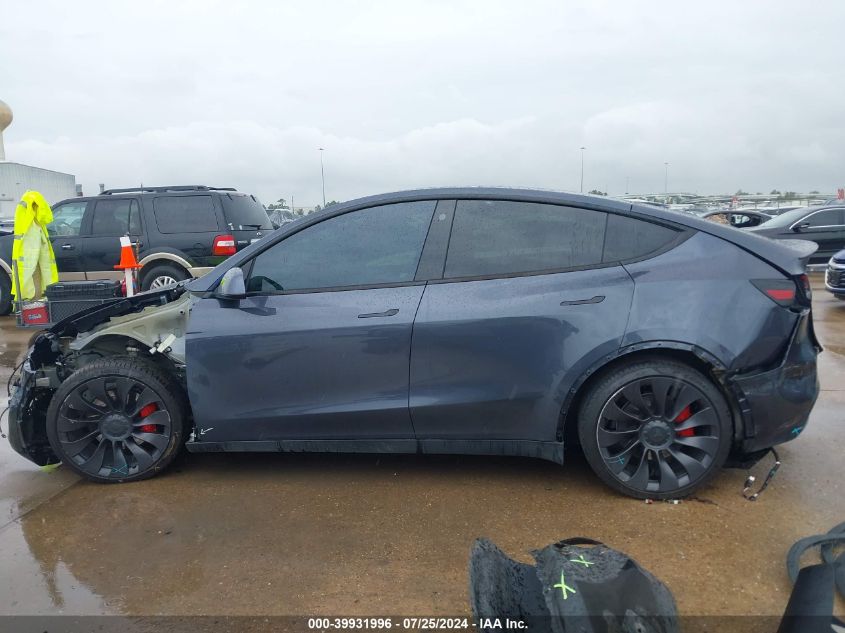 2022 Tesla Model Y Performance Dual Motor All-Wheel Drive VIN: 7SAYGDEF5NF324401 Lot: 39931996