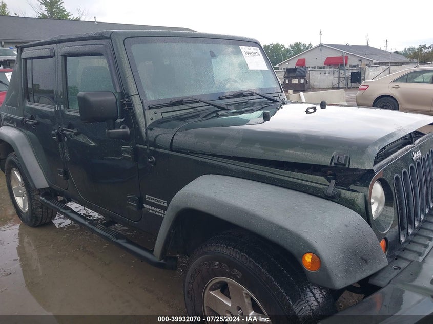 2011 Jeep Wrangler Unlimited Sport VIN: 1J4BA3H1XBL520304 Lot: 39932070