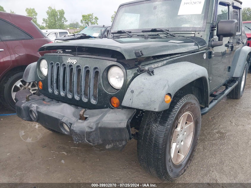 2011 Jeep Wrangler Unlimited Sport VIN: 1J4BA3H1XBL520304 Lot: 39932070