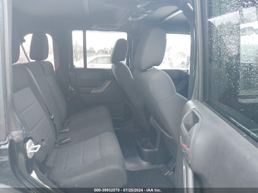 2011 Jeep Wrangler Unlimited Sport VIN: 1J4BA3H1XBL520304 Lot: 39932070