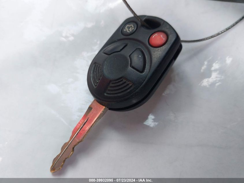 2010 Ford Escape Xlt VIN: 1FMCU9D75AKB88416 Lot: 39932095