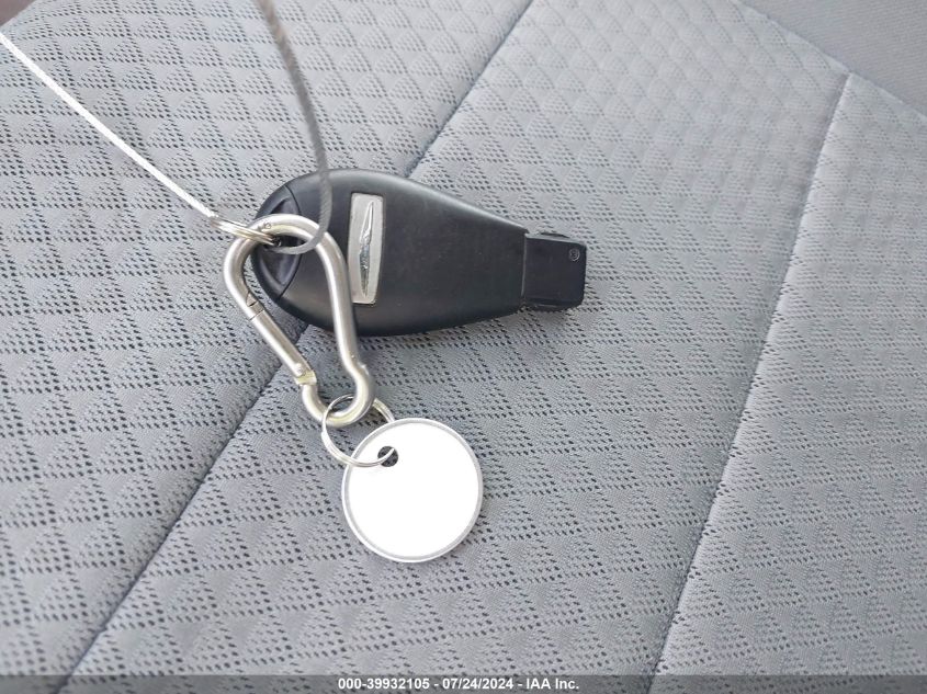 2010 Chrysler Town & Country Touring VIN: 2A4RR5D13AR288935 Lot: 39932105