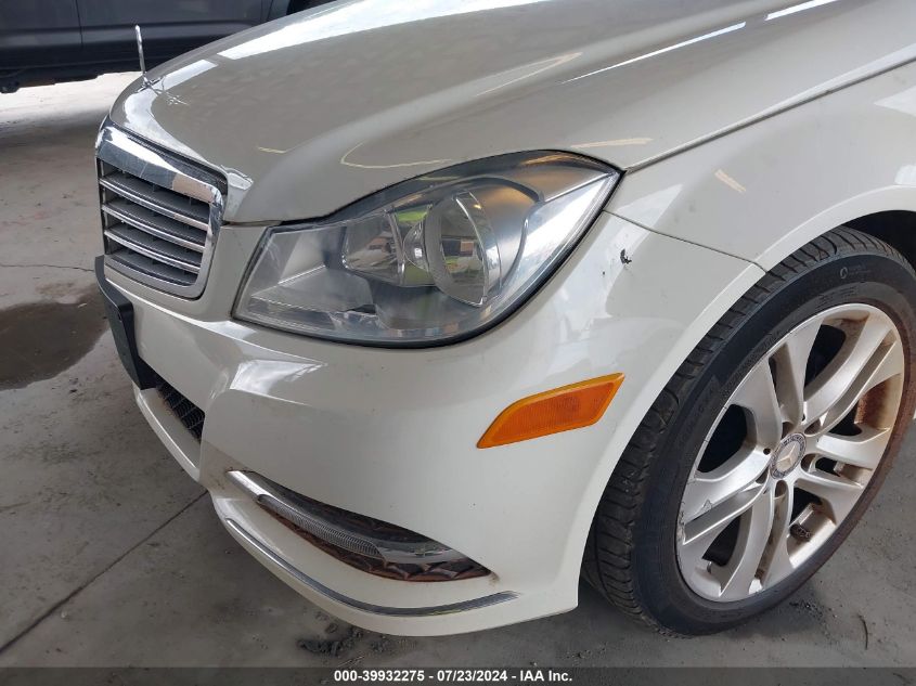 2012 Mercedes-Benz C 300 Luxury 4Matic/Sport 4Matic VIN: WDDGF8BB5CA603024 Lot: 39932275
