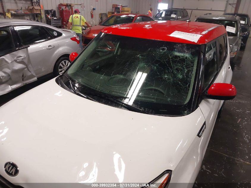 2017 Kia Soul + VIN: KNDJP3A5XH7464105 Lot: 39932354