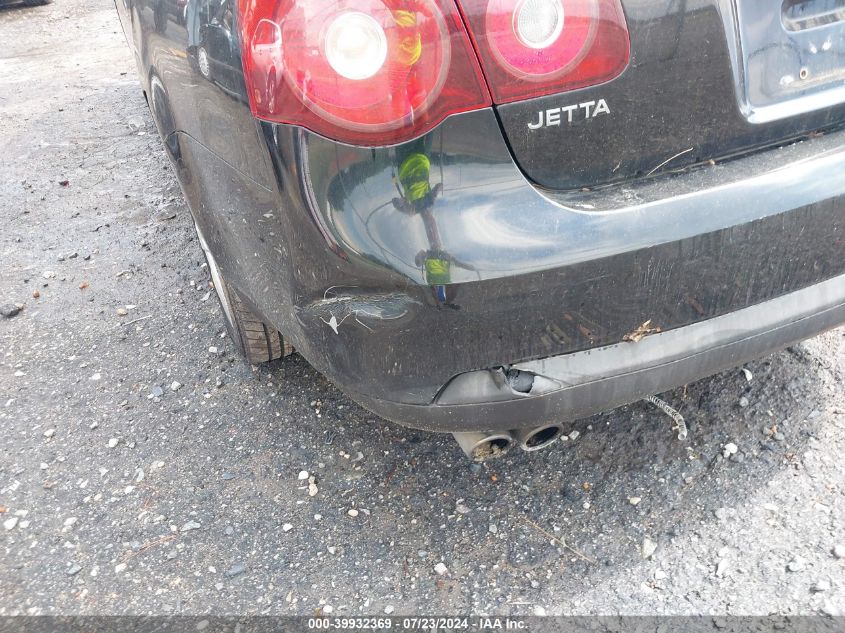 2009 Volkswagen Jetta Se/Sel VIN: 3VWRZ71K39M020613 Lot: 39932369