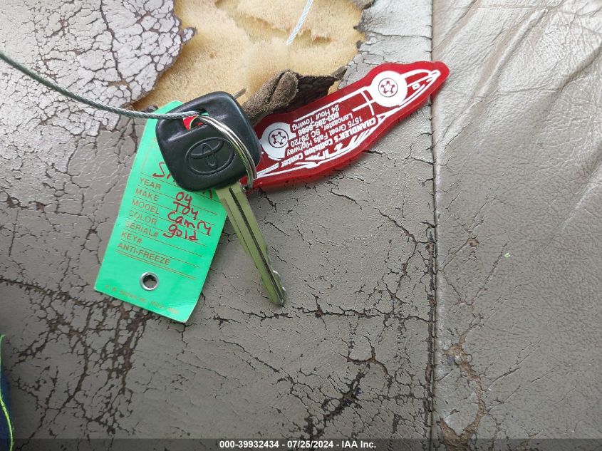 2004 Toyota Camry Le VIN: 4T1BE32K94U371050 Lot: 39932434