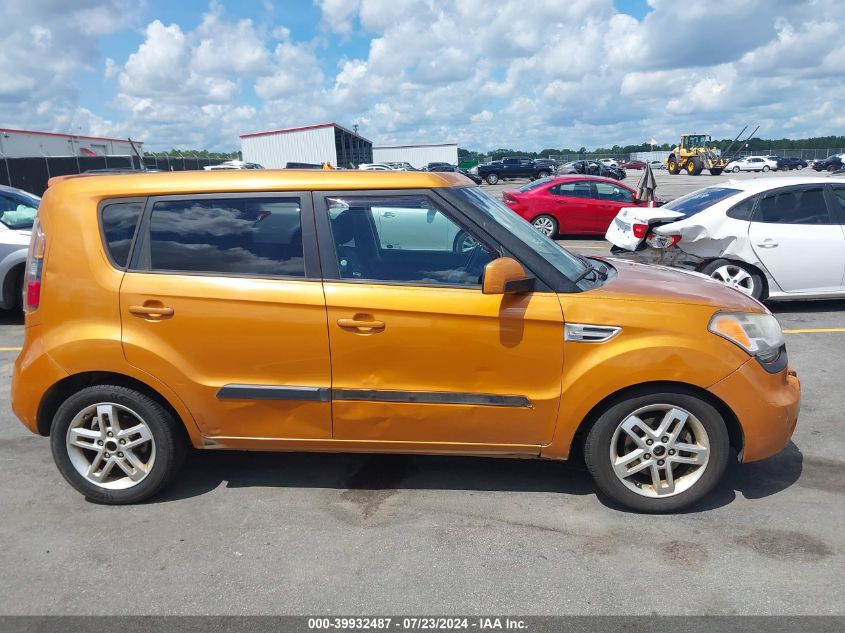 2011 Kia Soul +/!/Sport VIN: KNDJT2A20B7287521 Lot: 39932487