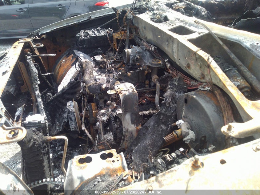 2002 Ford Expedition Eddie Bauer VIN: 1FMFU18LX2LA86871 Lot: 39932539