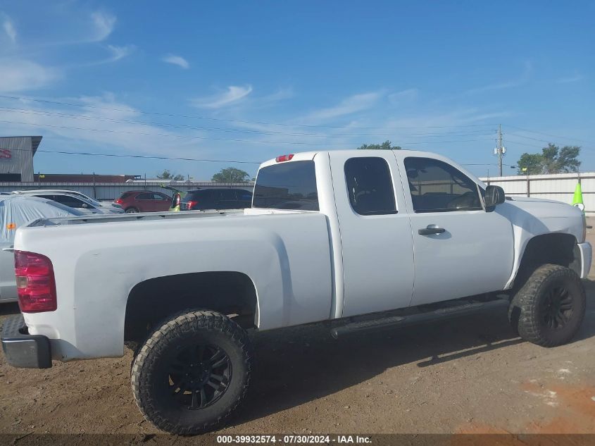 2011 Chevrolet Silverado K1500 Lt VIN: 1GCRKSE34BZ352724 Lot: 39932574